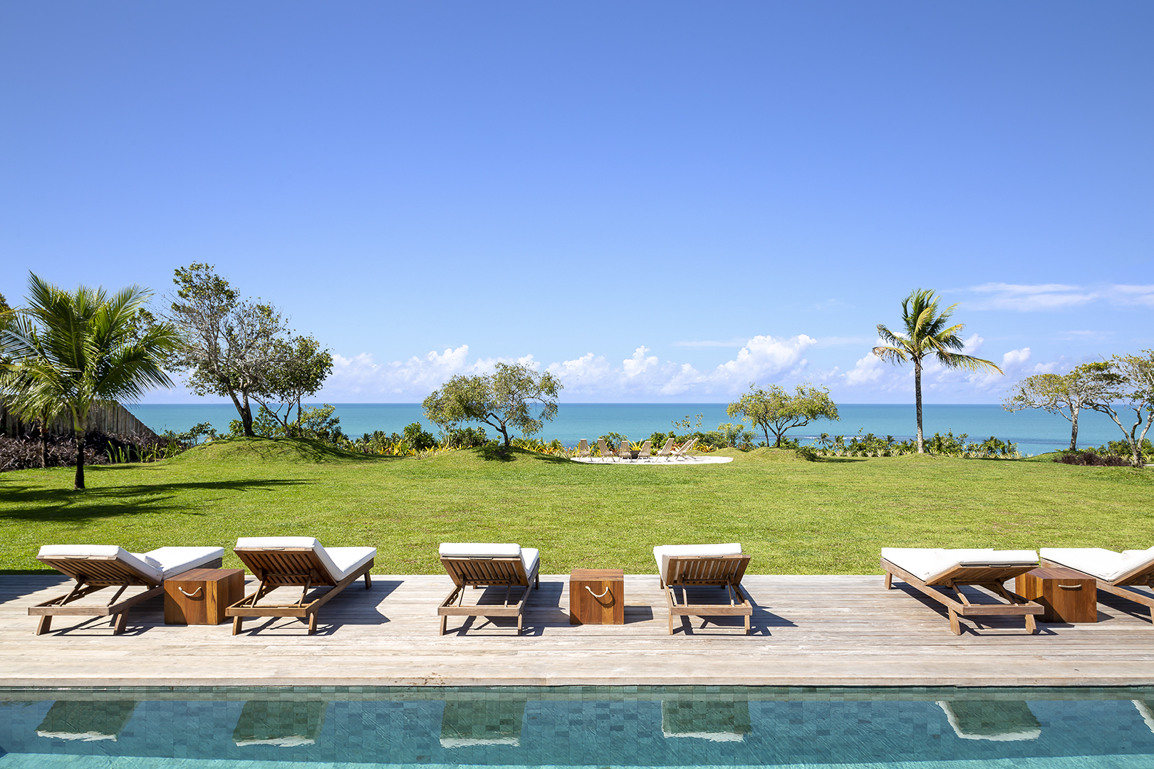 Casa Mandacarú pool with ocean view